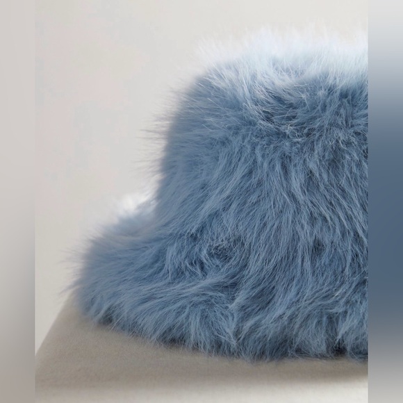 Free people X Unreal Fur ICE Queen Bucket hat - Picture 5 of 9